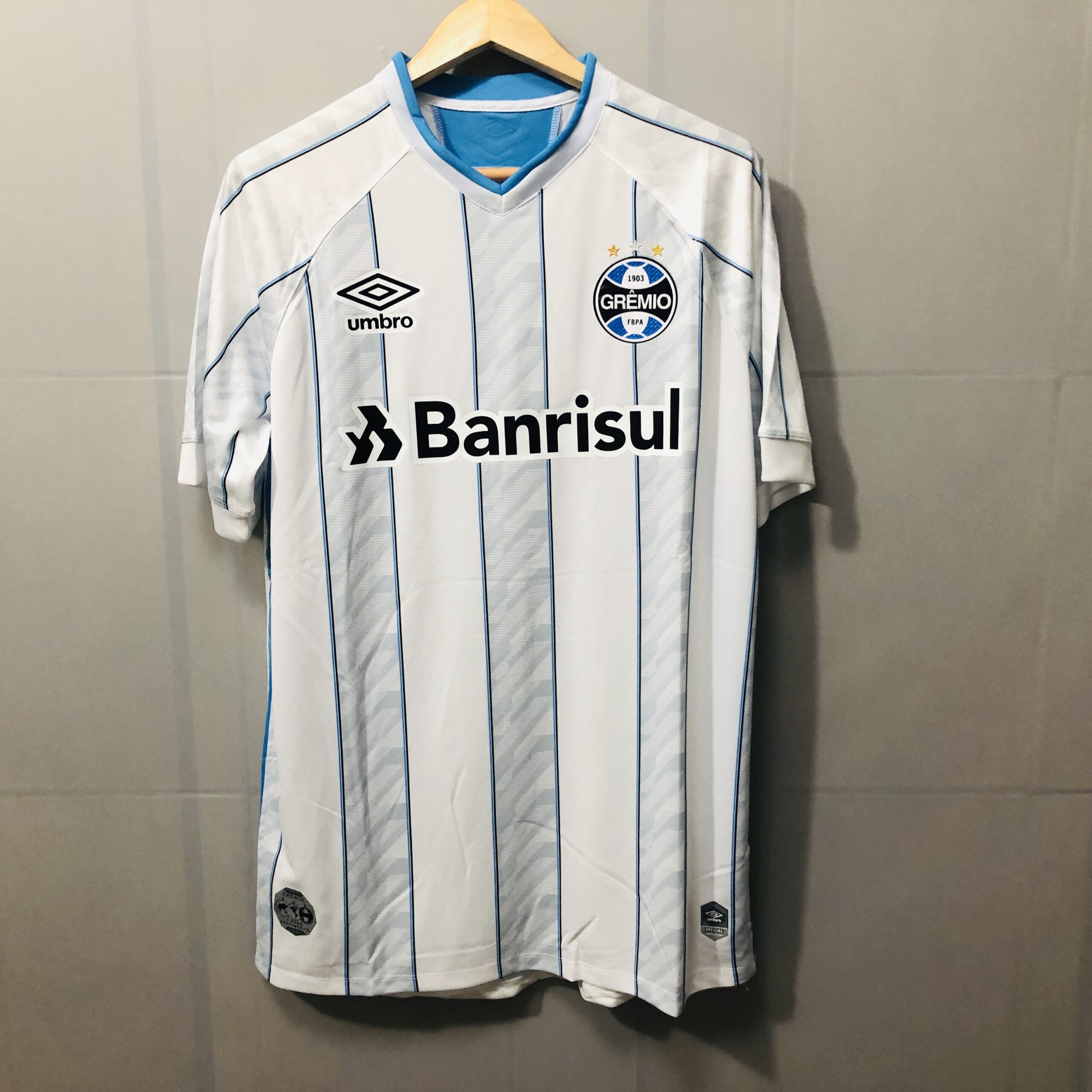 nova camisa do gremio branca