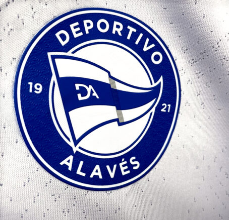 Camisa Deportivo Alavés - Branca E Azul 23/24 - Imagem 11