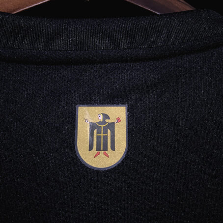 Camisa Bayern de Munique - Preta e Dourado 21/22 - Imagem 3