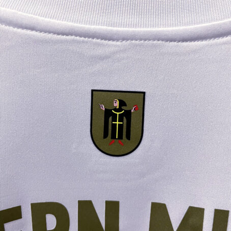 Camisa Bayern de Munique - Branca 22/23 - Imagem 3