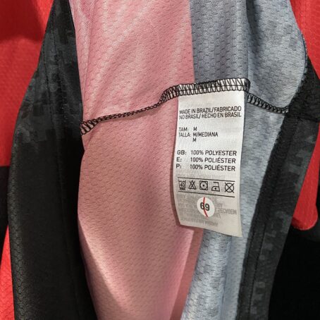 Camisa Flamengo - Preta e Vermelha 21/22 - Imagem 4