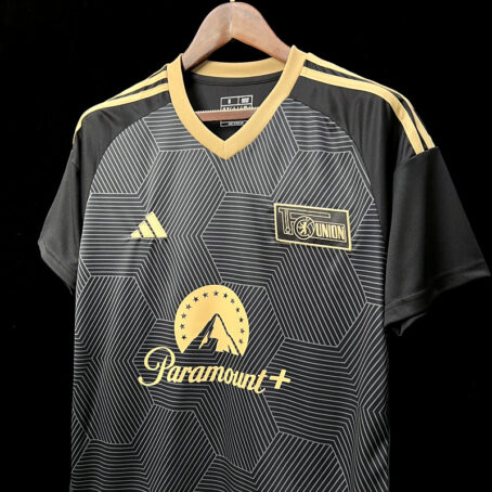 Camisa 1. FC Union Berlin - Preta Edição Especial 23/24 - Imagem 5