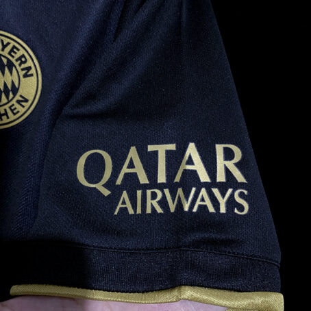Camisa Bayern de Munique - Preta e Dourado 21/22 - Imagem 6