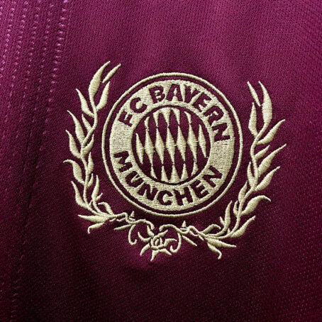 Camisa Bayern de Munique - Vinho Edição Especial 22/23 - Imagem 9