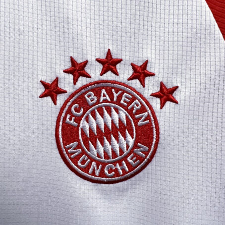 Camisa Bayern de Munique - Branca 22/23 - Imagem 9