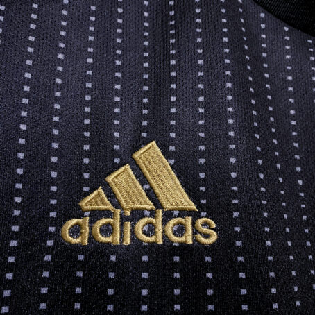 Camisa Bayern de Munique - Preta e Dourado 21/22 - Imagem 10