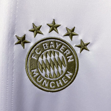 Camisa Bayern de Munique - Branca 22/23 - Imagem 10