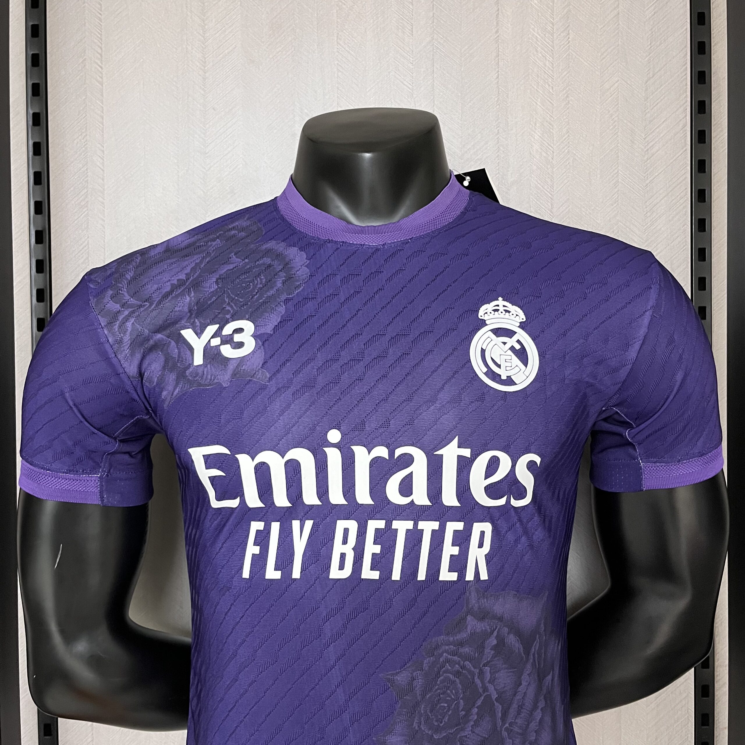 Camisa Real Madrid Y3 – Modelo Jogador – Rosa Roxa – 24/25