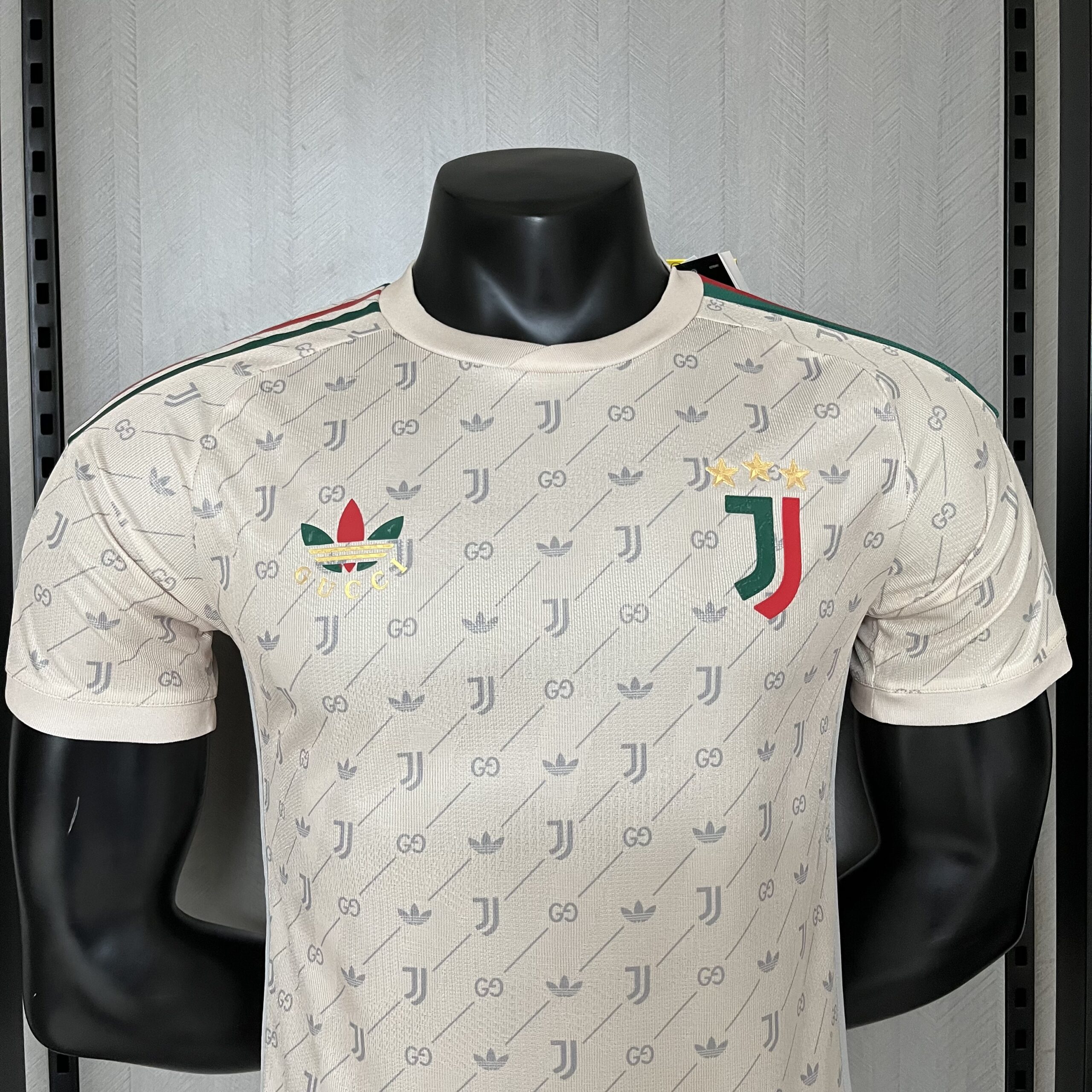 Camisa Juventus Edição Conjunta GC – Modelo Jogador – Branca – 24/25