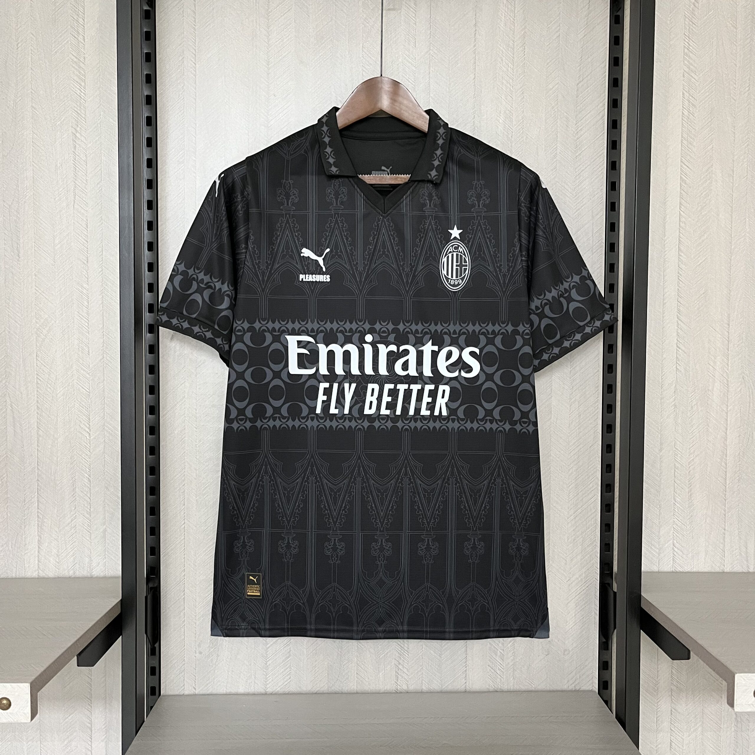 Camisa AC Milan Edição Conjunta – Preta – 24/25