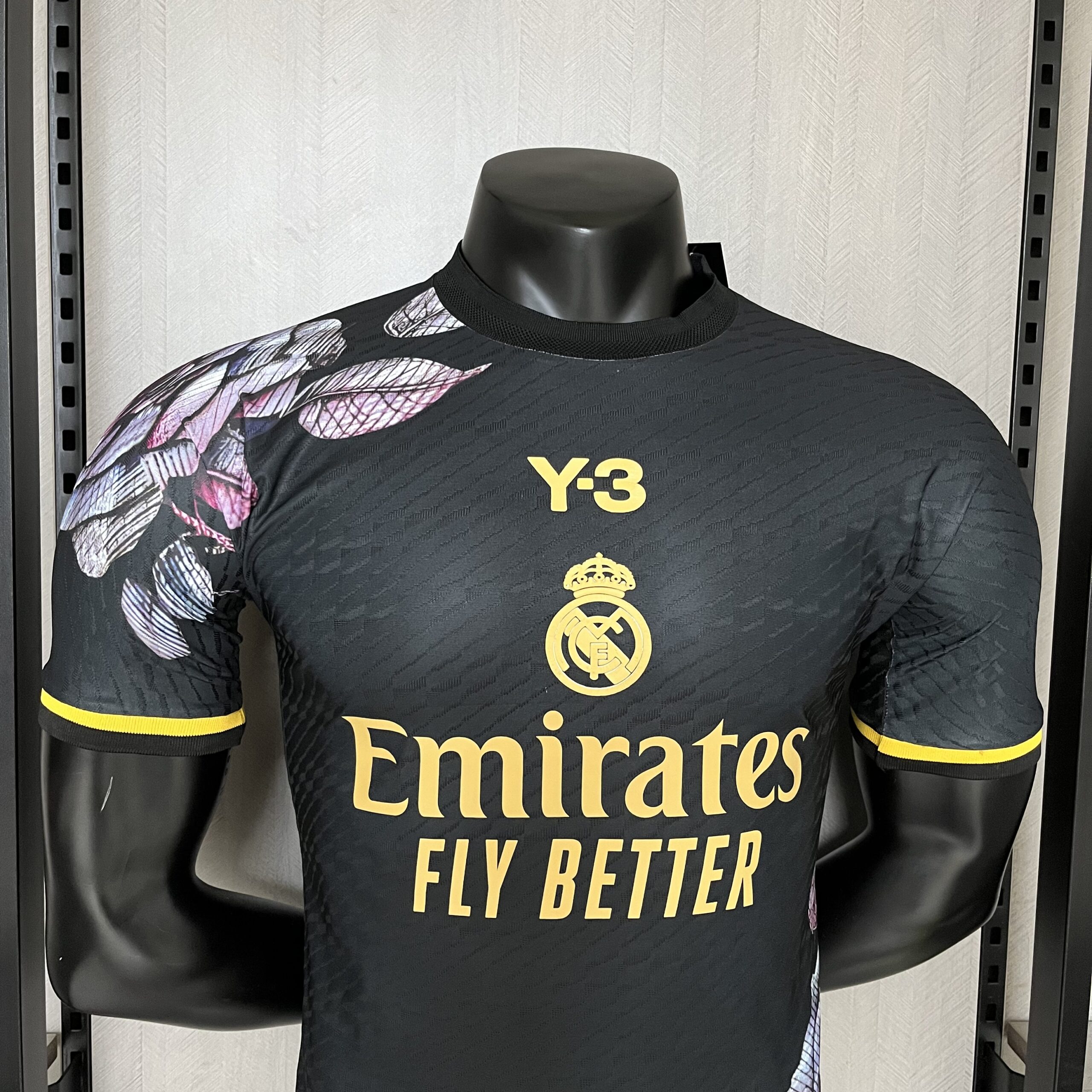 Camisa Real Madrid Y3 – Modelo Jogador – Preta – 24/25