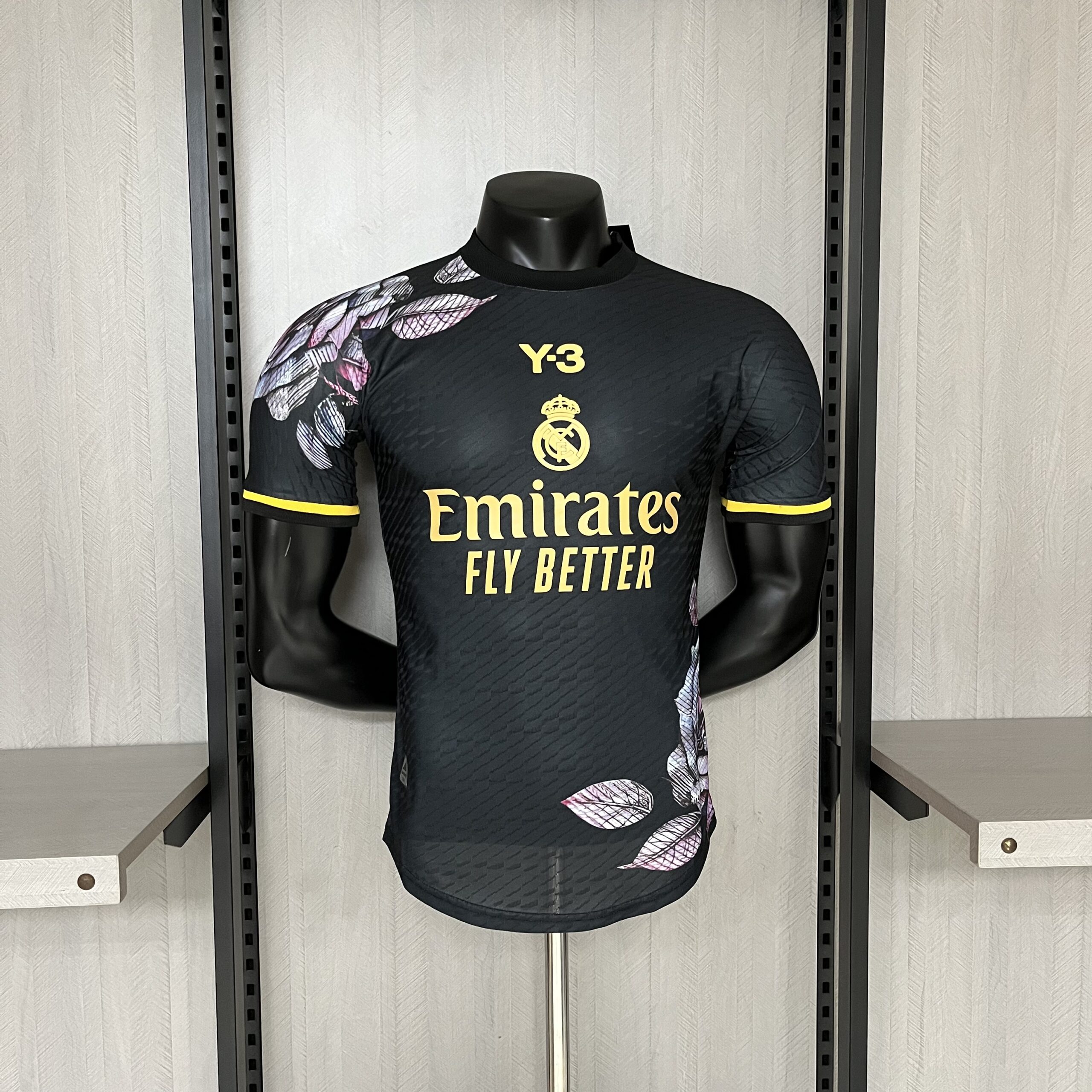 Camisa Real Madrid Y3 – Modelo Jogador – Preta – 24/25