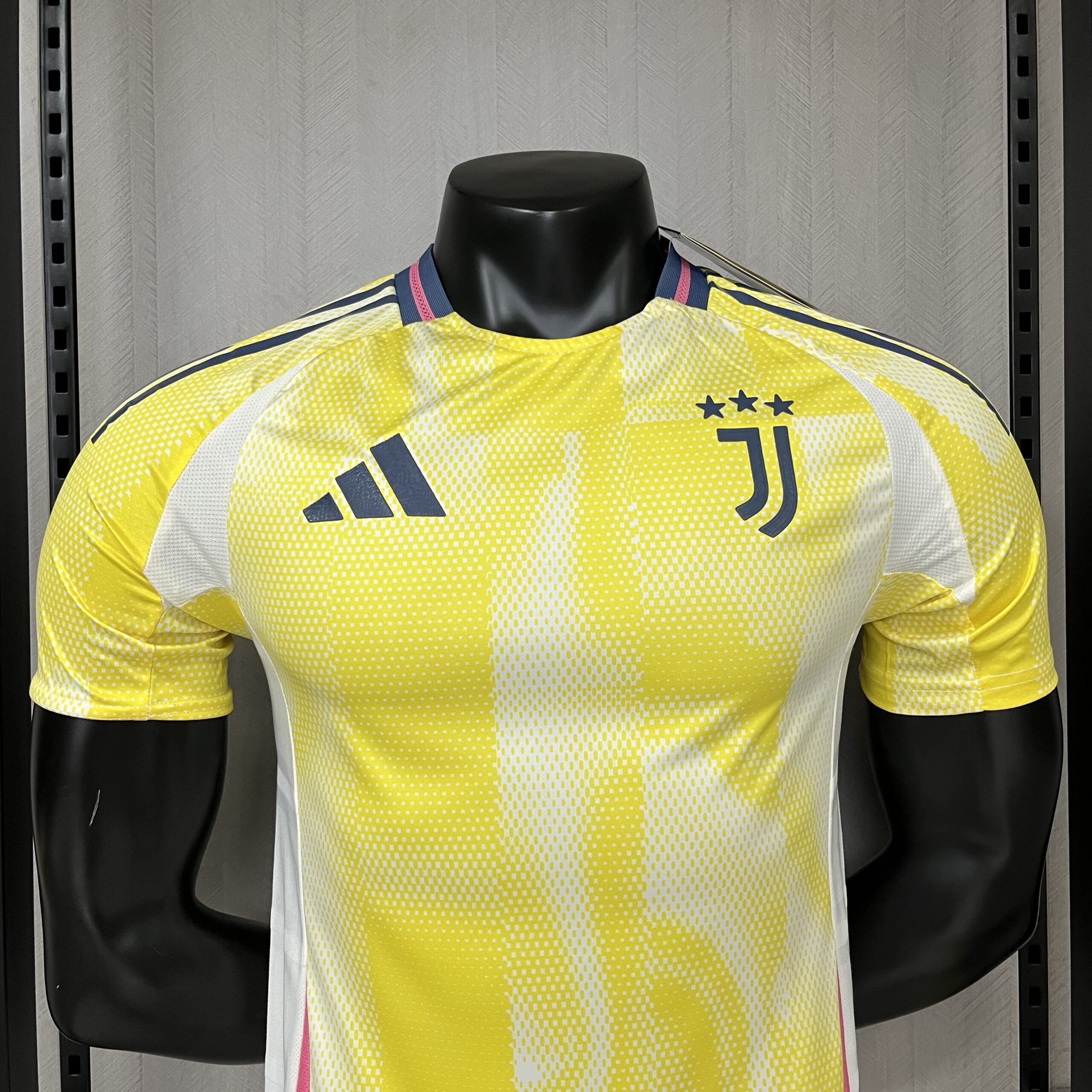 Camisa Juventus – Modelo Jogador – Amarela – 24/25