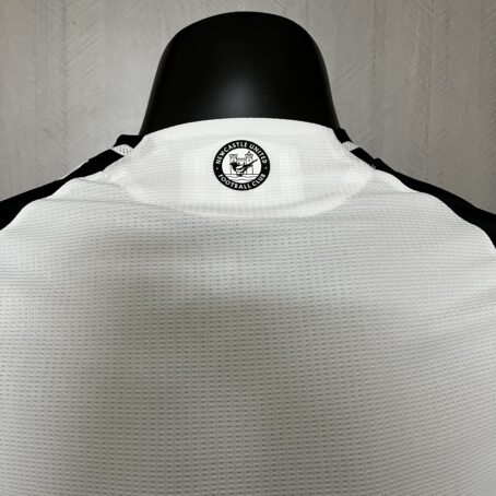 Camisa Newcastle - Modelo Jogador - Branca - 24/25 - Imagem 9