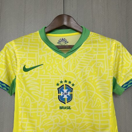 Camisa Brasil - Feminina - Amarela - 24/25 - Imagem 2