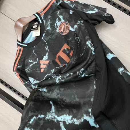 Camisa Bayern de Munique - Preta -  24/25 - Imagem 7
