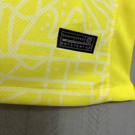 Camisa Brasil - Feminina - Amarela - 24/25 - Imagem 7