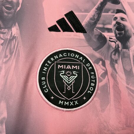 Camisa Inter Miami Edição Especial LM – Rosa – 24/25 - Imagem 3