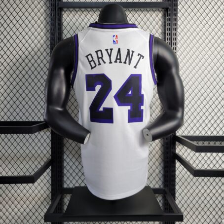Camisa Regata NBA Los Angeles Lakers - Branca/Roxa - #24 Bryant - 23/24 - Imagem 8