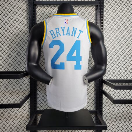 Camisa Regata NBA Los Angeles Lakers – Branca/Azul – #24 Bryant – 23/24 - Imagem 8