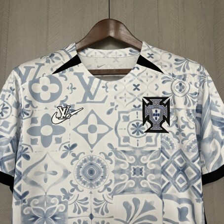 Camisa Portugal Edição Especial - Branca - 24/25 - Imagem 2