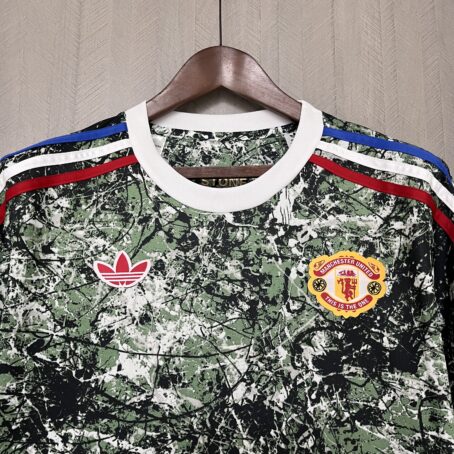 Camisa Manchester United - Verde Pre Jogo - 24/25 - Imagem 2