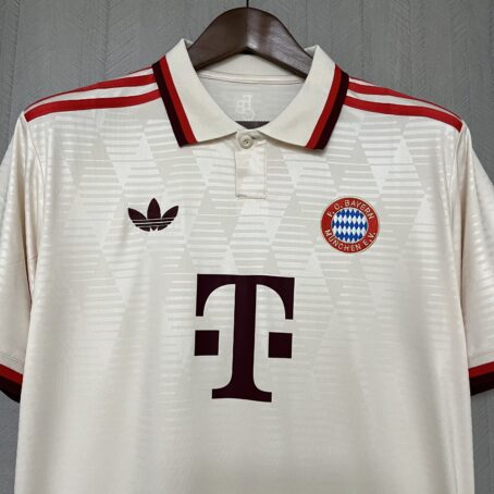 Camisa Bayern de Munique III - Branca - 24/25 - Imagem 2