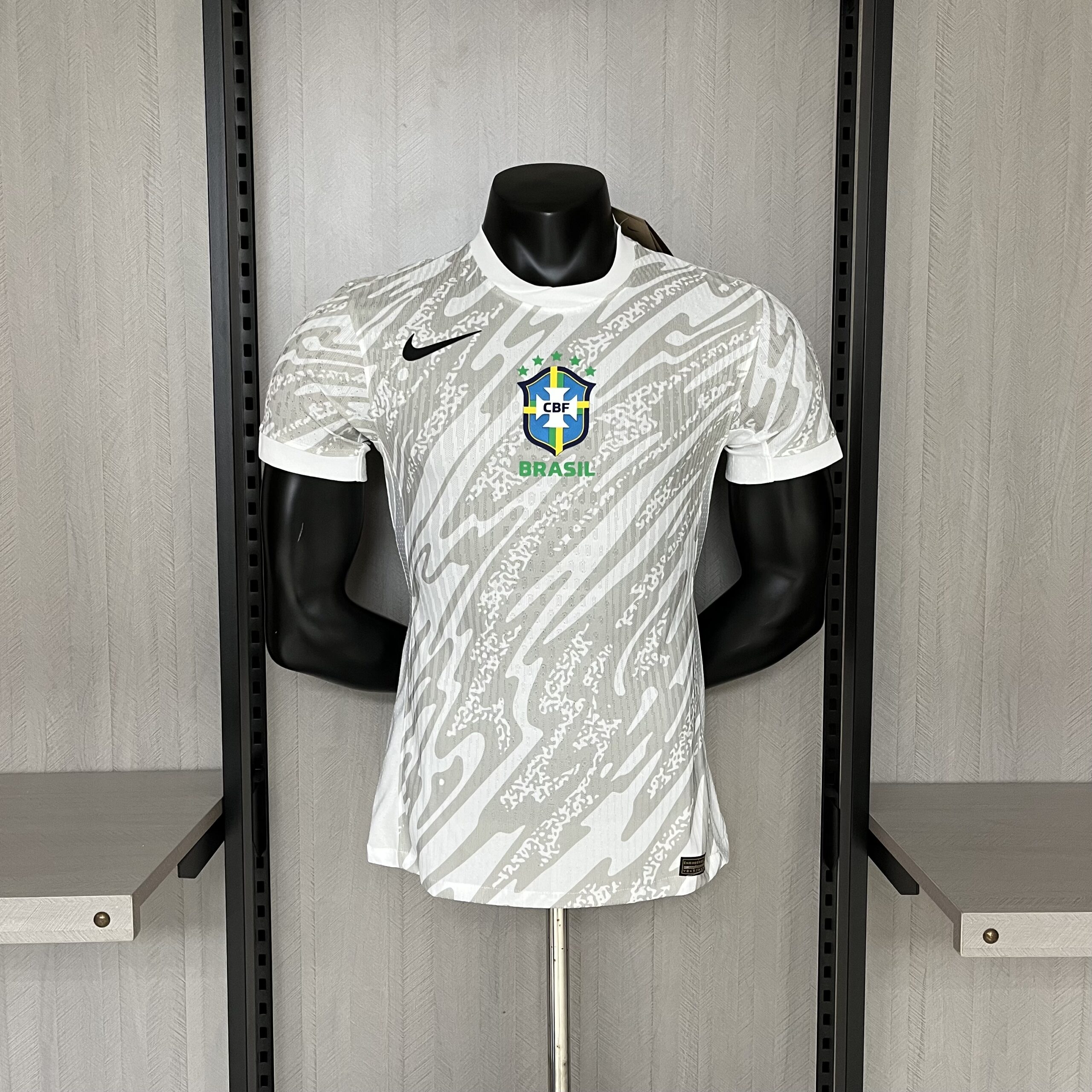 Camisa Brasil Goleiro – Modelo Jogador – Branca – 24/25