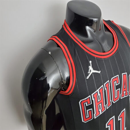 Camisa Regata NBA Chicago Bulls – Preta – #11 DeRozan - 75 Anos - Imagem 5